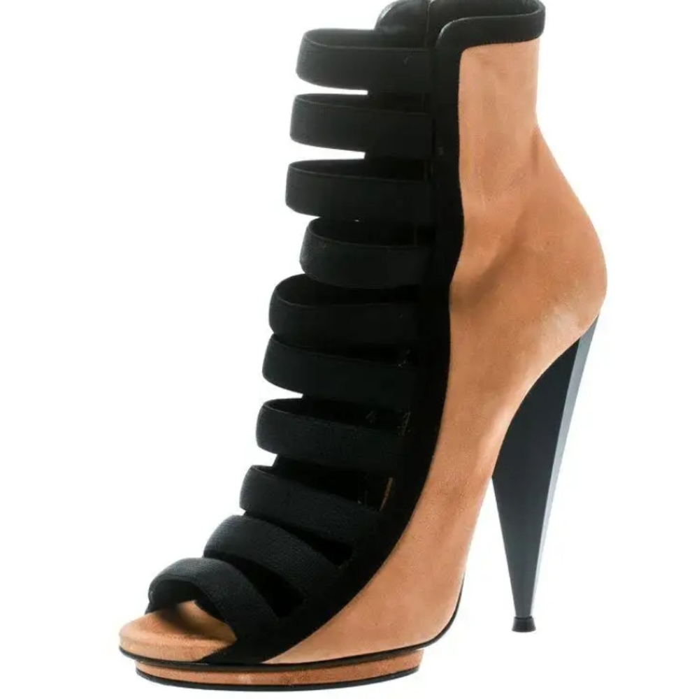 Gucci Strappy Booties - Picture 2 of 5